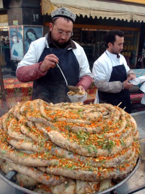 烏魯木齊特色小吃受歡迎